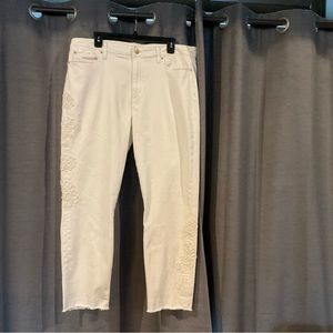 Joe’s Jeans white cropped jeans, size 33.